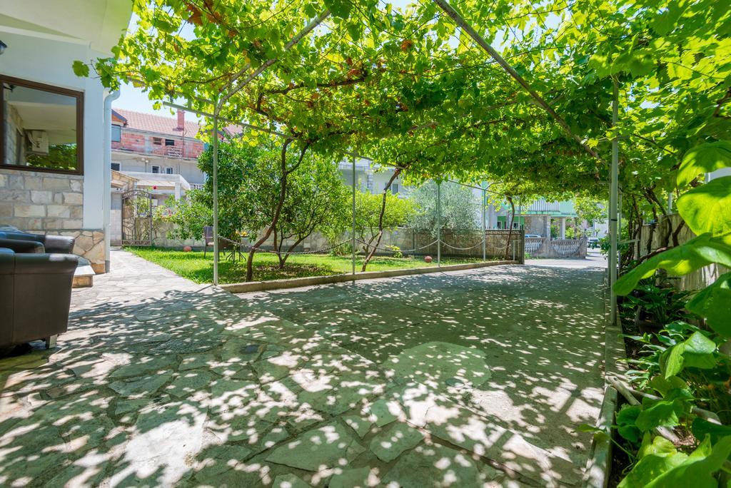 Apartmani Krgusic Tivat Kültér fotó