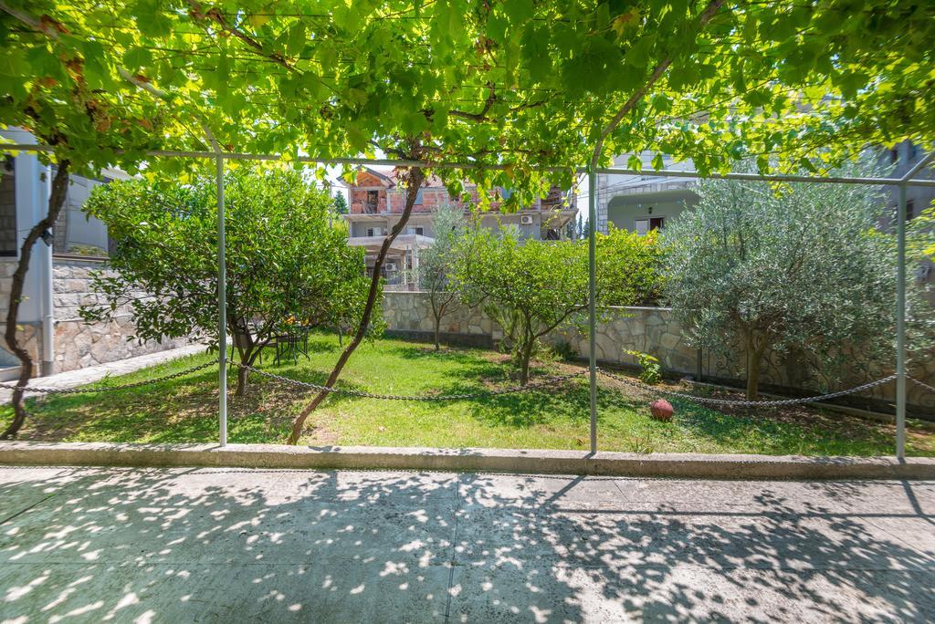 Apartmani Krgusic Tivat Kültér fotó